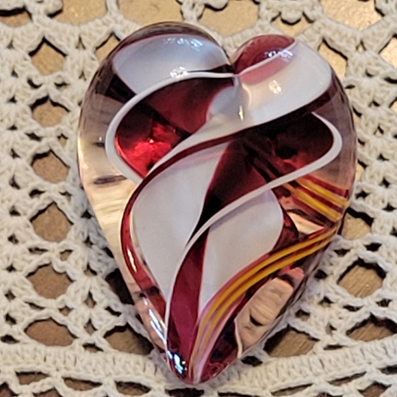Art Glass Heart Paperweight with Red and White Swirls Heart. - Picture 8 of 12